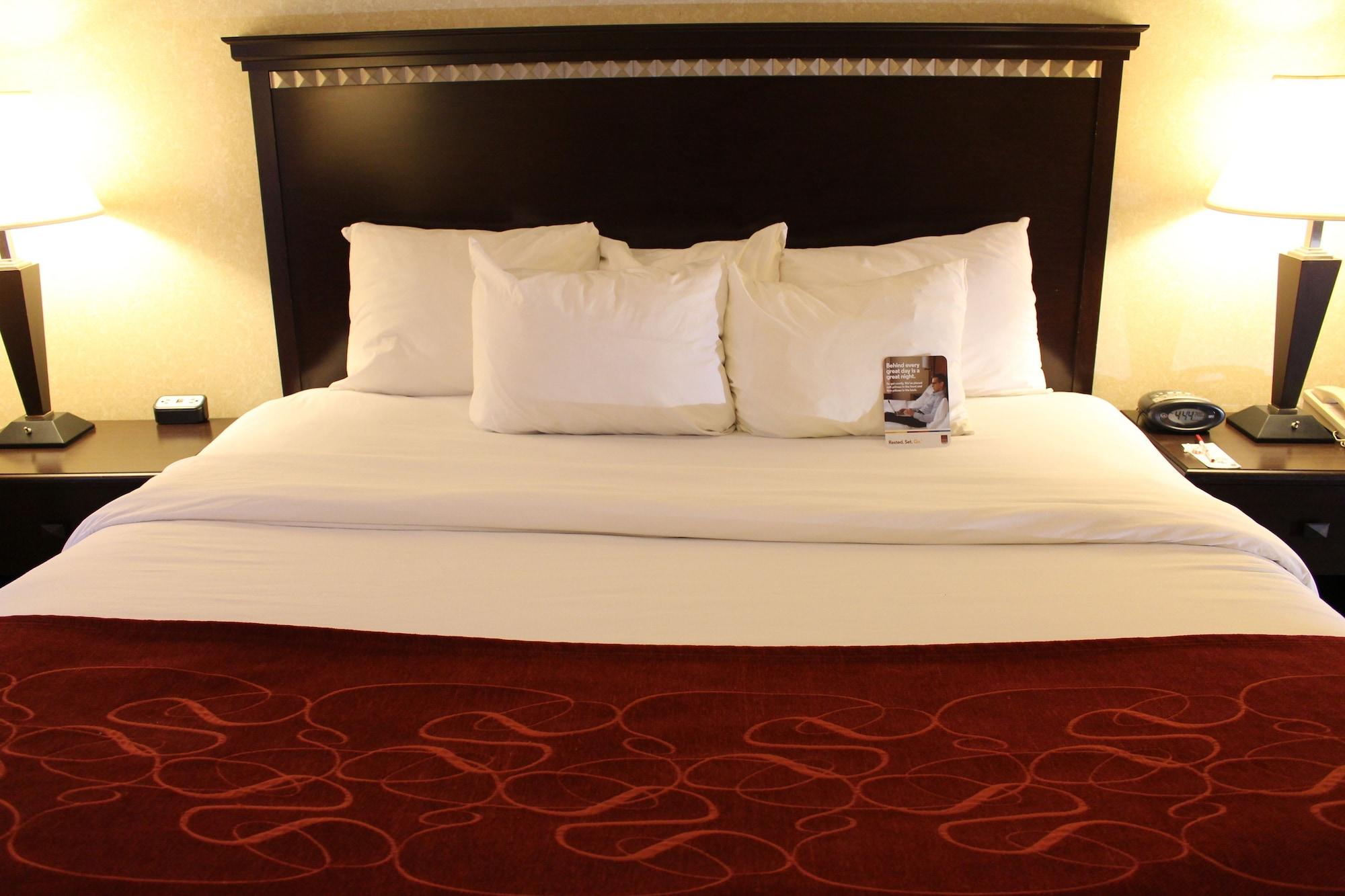 Comfort Suites Canton - Detroit Luaran gambar