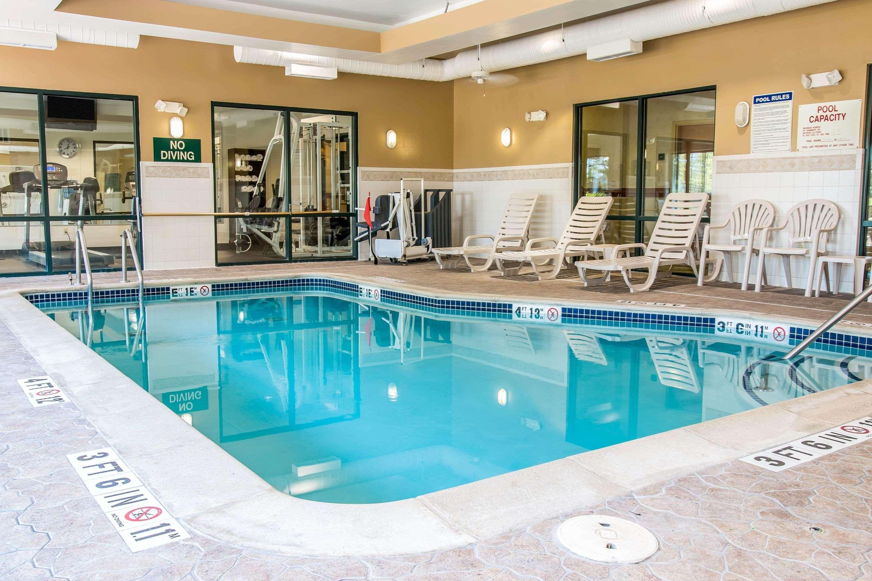 Comfort Suites Canton - Detroit Luaran gambar