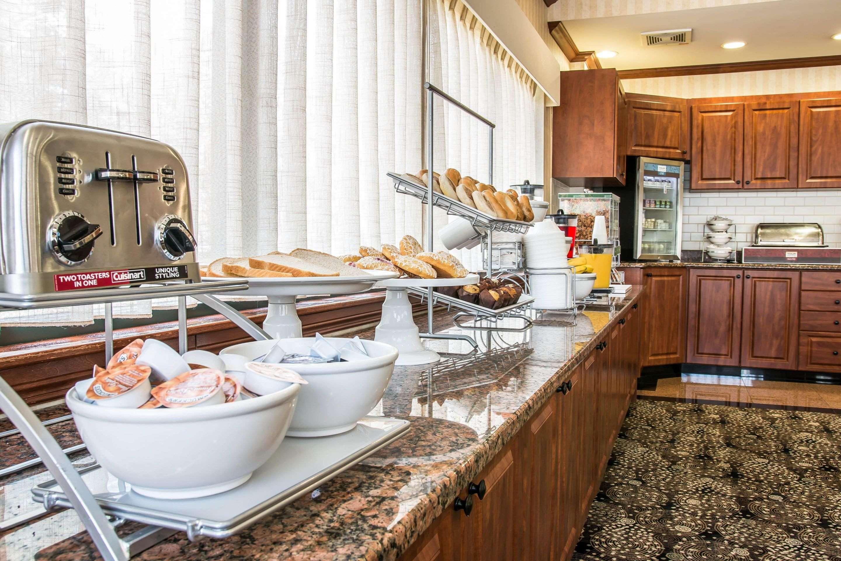 Comfort Suites Canton - Detroit Luaran gambar