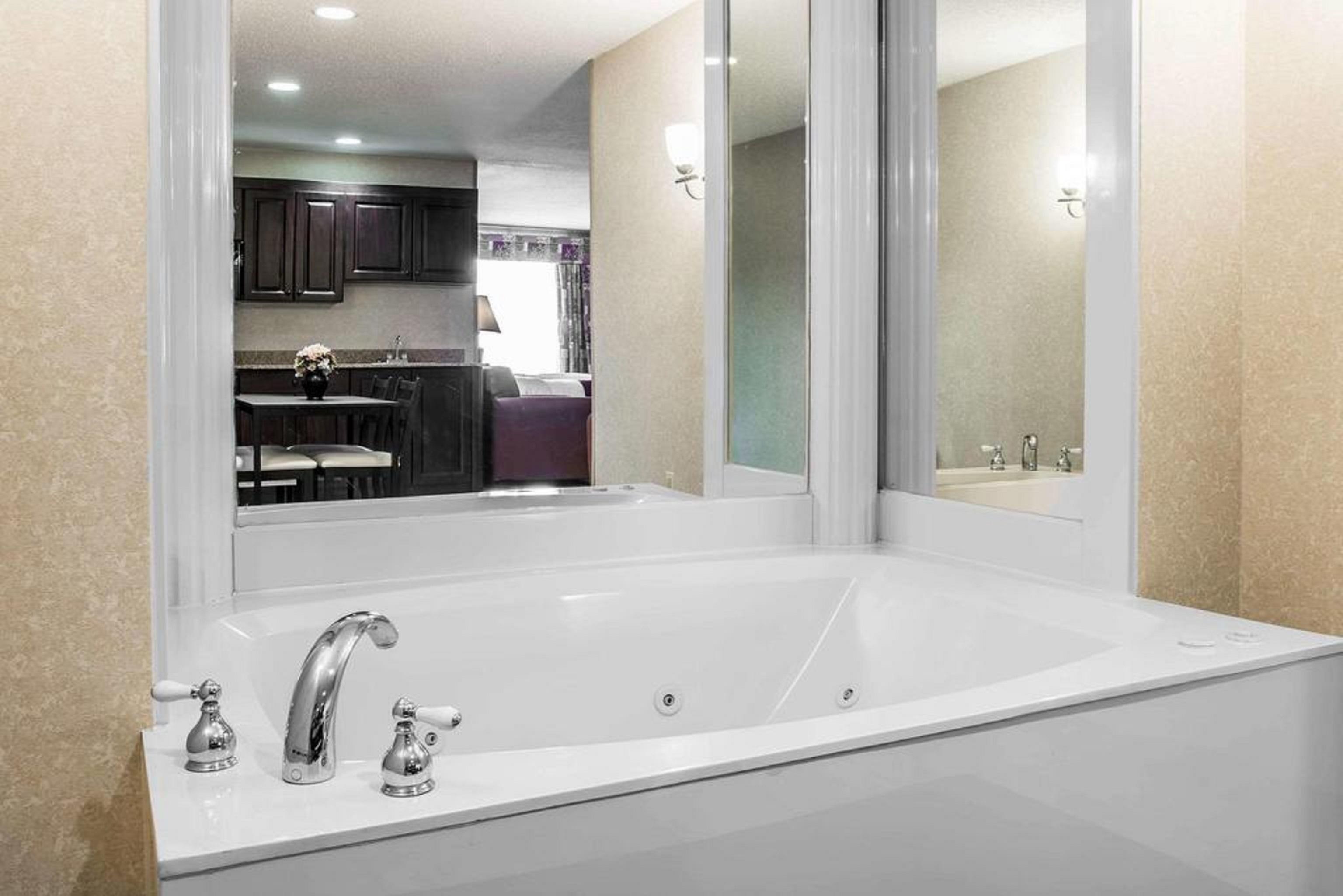 Comfort Suites Canton - Detroit Luaran gambar