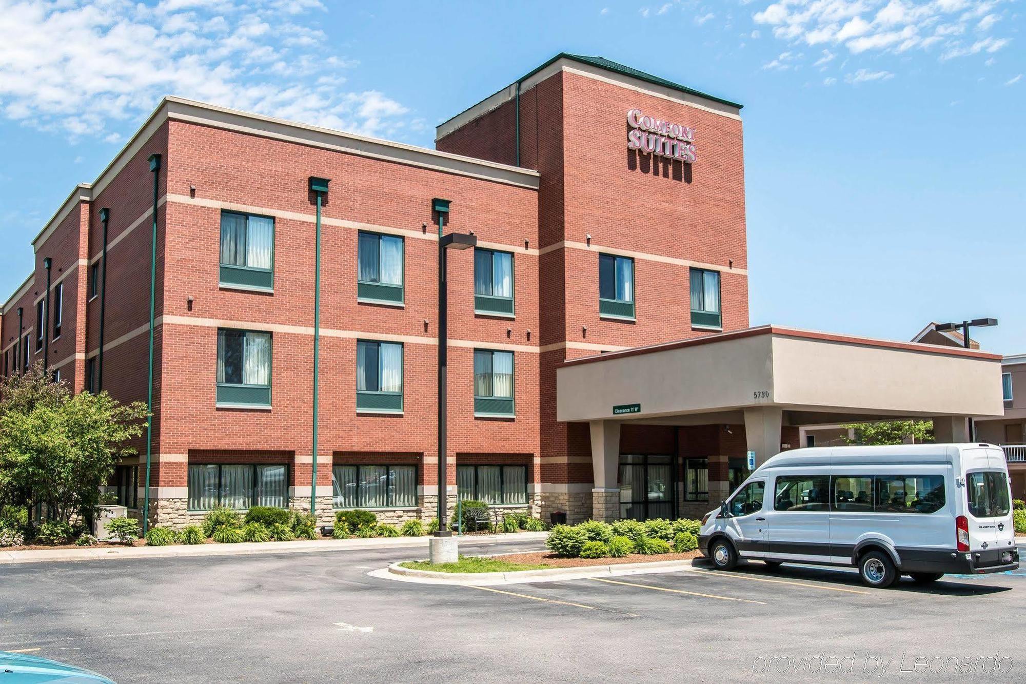Comfort Suites Canton - Detroit Luaran gambar