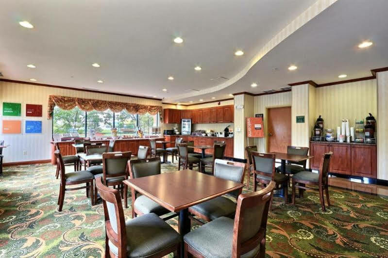 Comfort Suites Canton - Detroit Luaran gambar
